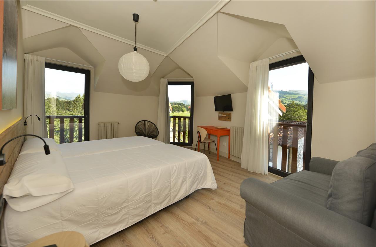 Hotel La Alfonsina Santibanez de Villacarriedo Buitenkant foto