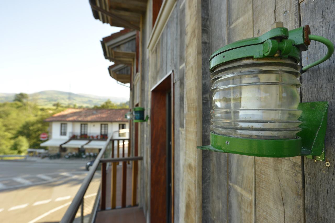 Hotel La Alfonsina Santibanez de Villacarriedo Buitenkant foto
