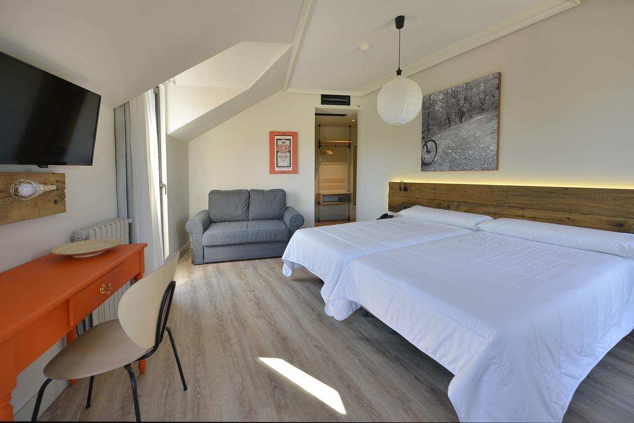 Hotel La Alfonsina Santibanez de Villacarriedo Buitenkant foto