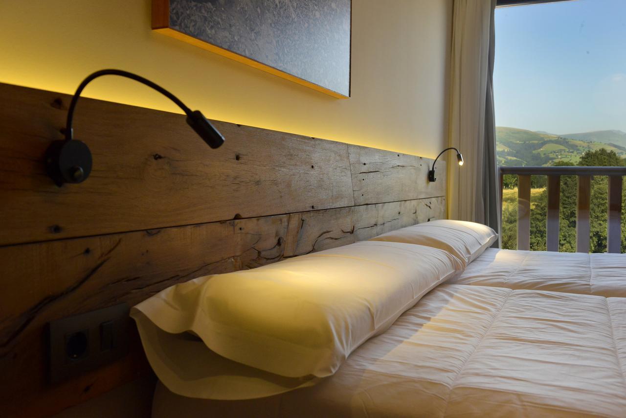 Hotel La Alfonsina Santibanez de Villacarriedo Buitenkant foto