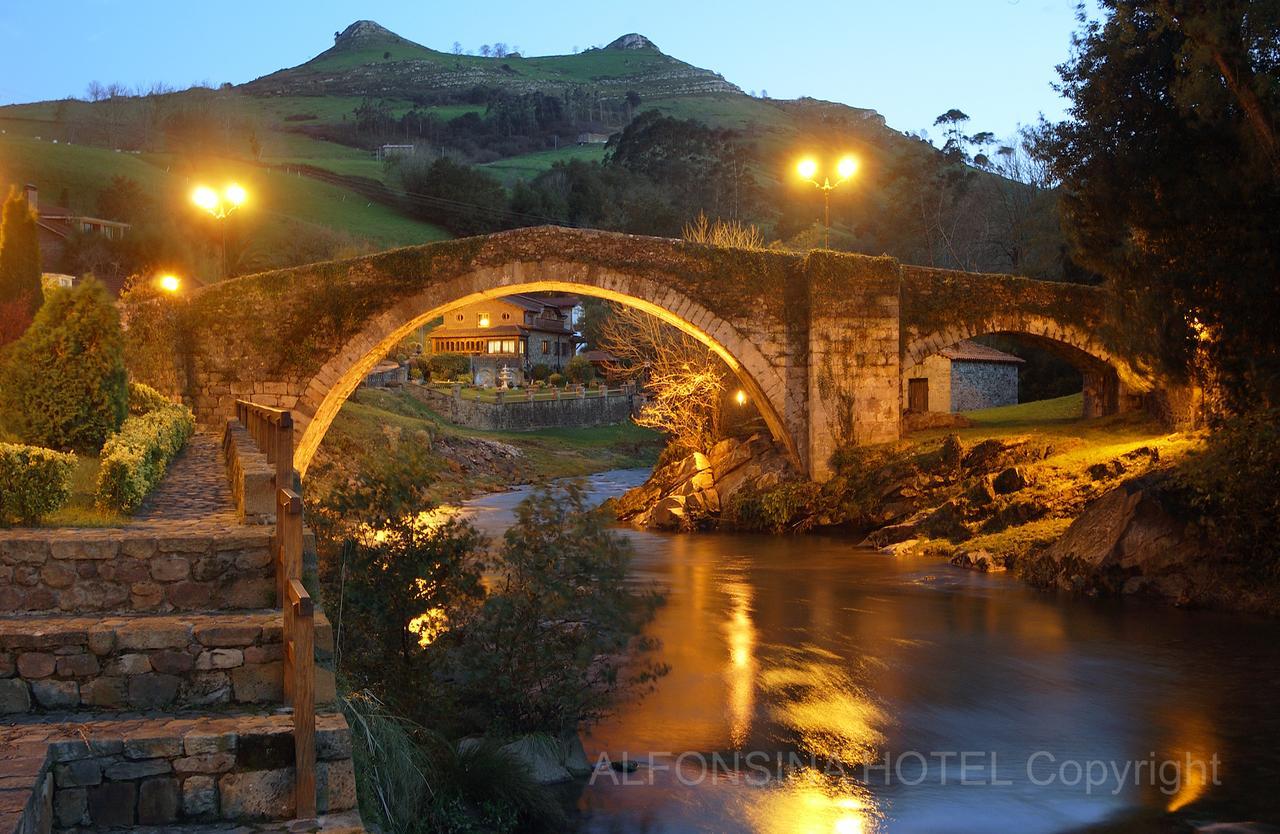 Hotel La Alfonsina Santibanez de Villacarriedo Buitenkant foto
